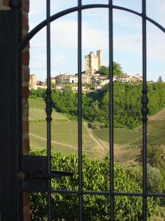 Agriturismo I Grappoli Serralunga d'Alba Exteriér fotografie