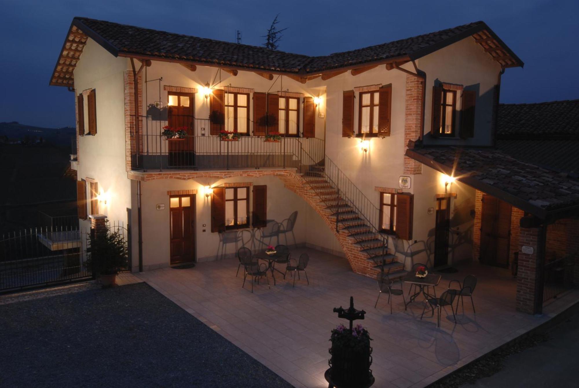 Agriturismo I Grappoli Serralunga d'Alba Exteriér fotografie