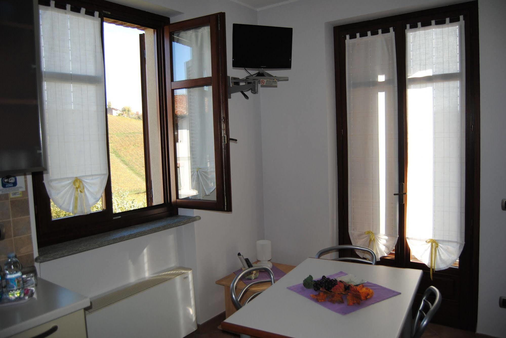 Agriturismo I Grappoli Serralunga d'Alba Exteriér fotografie