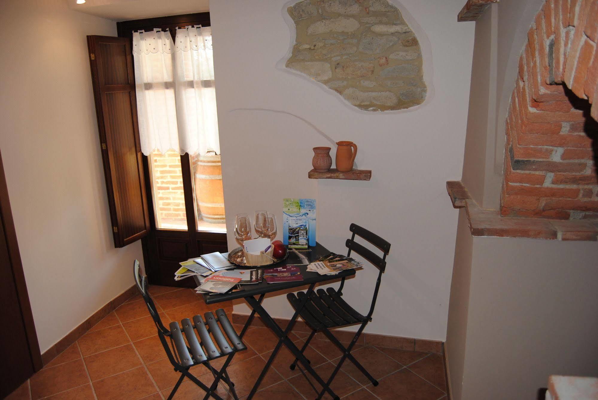 Agriturismo I Grappoli Serralunga d'Alba Exteriér fotografie