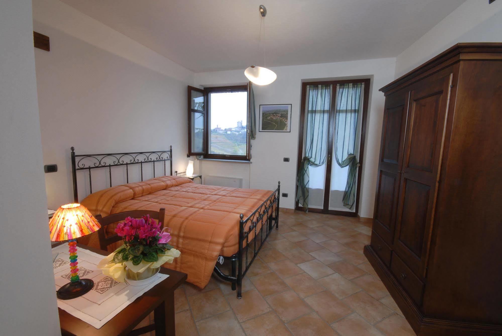 Agriturismo I Grappoli Serralunga d'Alba Exteriér fotografie