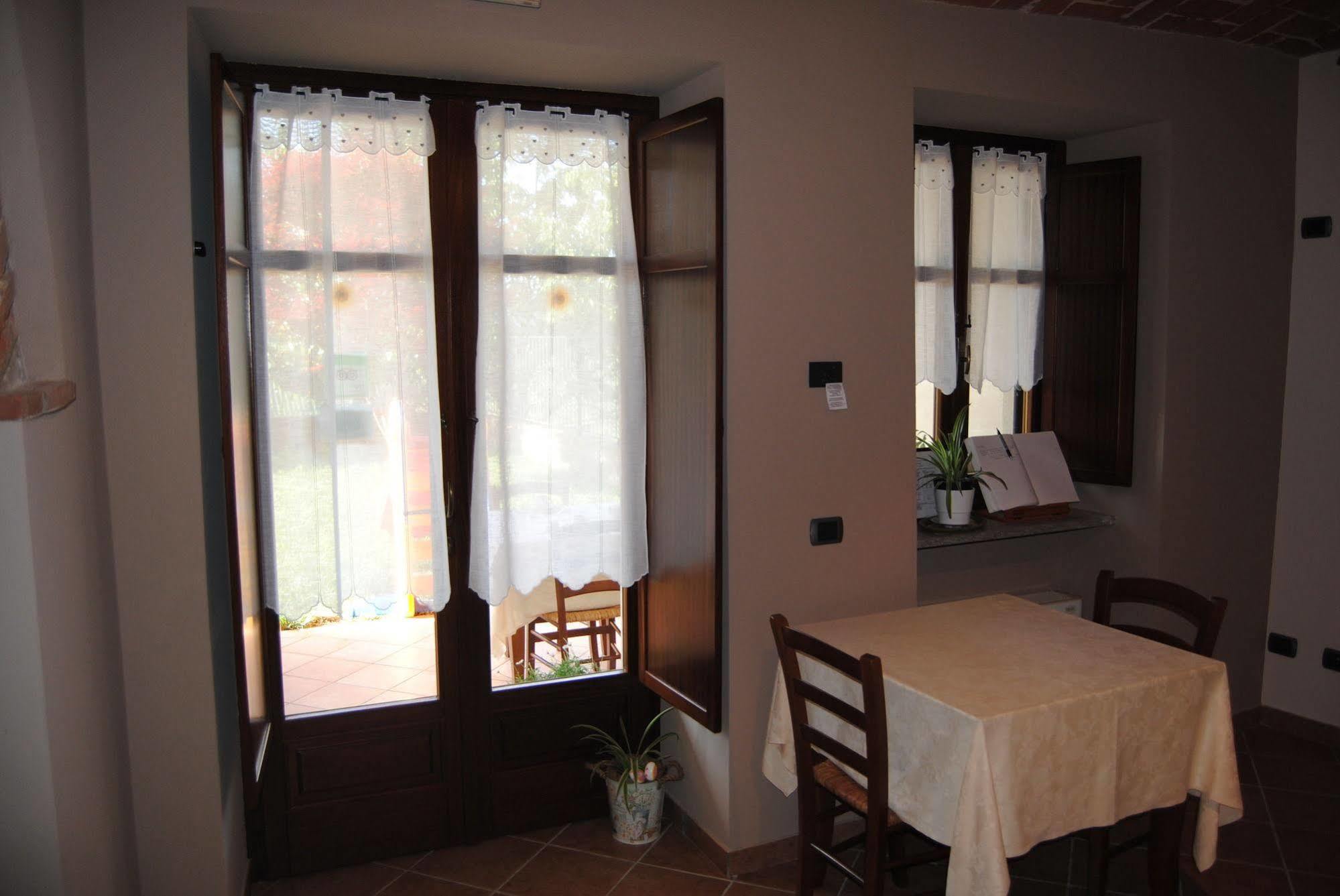 Agriturismo I Grappoli Serralunga d'Alba Exteriér fotografie